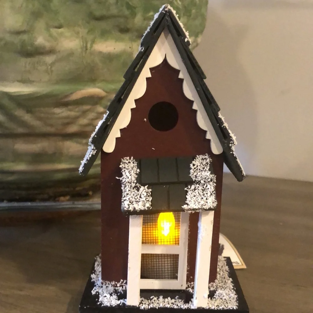 DARICE CRAFTWOOD MINIATURE FIREPLACE, SNOW HOUSE AND LOG HOUSE NIGHT LIGHT